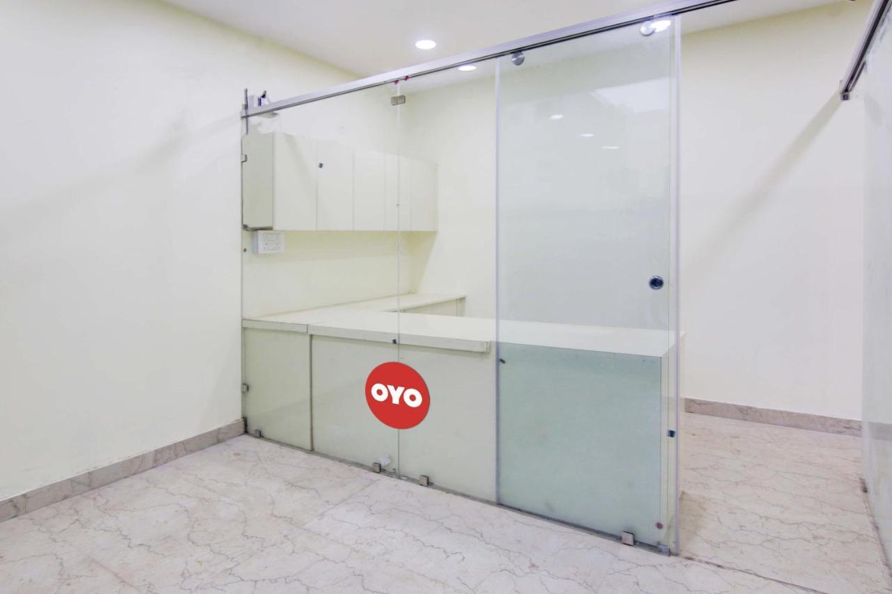 诺伊达 Oyo White House酒店 外观 照片
